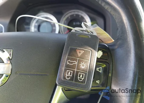 2013 Volvo S60 T5/T5 Platinum/T5 Premier/T5 Premier Plus из США, поврежденный, VIN YV1612FS1D2171372